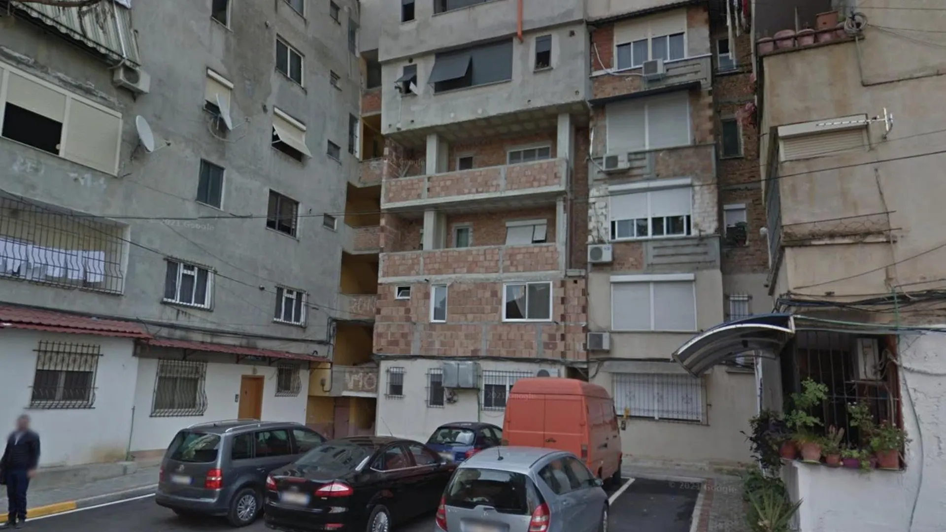 Leti'S Flat 5 Min From Bllok And From Lake Tirana